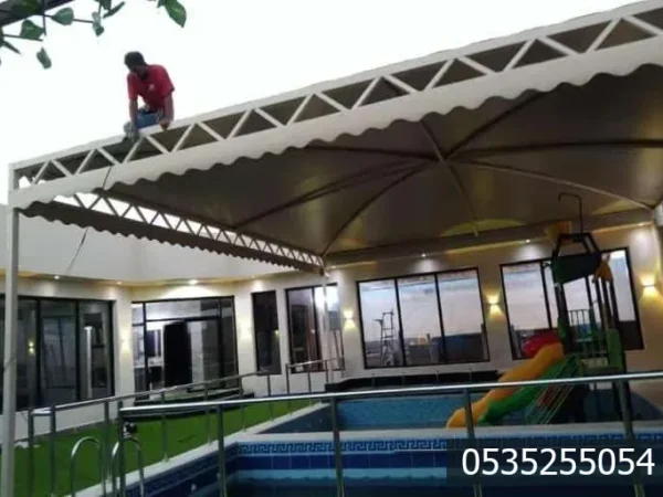 مظلات مسابح